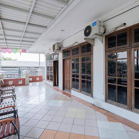 Reddoorz Plus @ Gunungsari Surabaya Kedurus Dış mekan fotoğraf