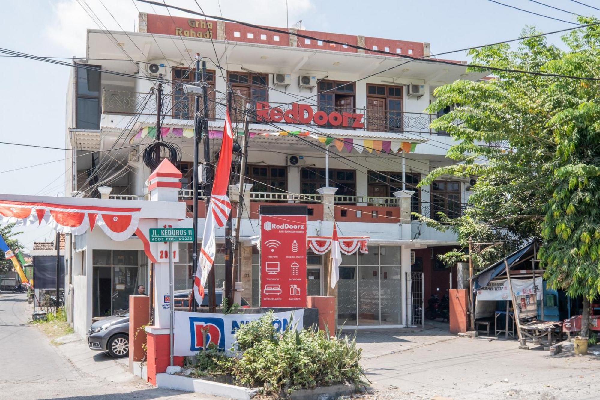 Reddoorz Plus @ Gunungsari Surabaya Kedurus Dış mekan fotoğraf